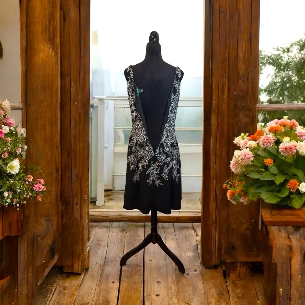 Lauren Ralph Lauren Dress - Picture 3 of 10